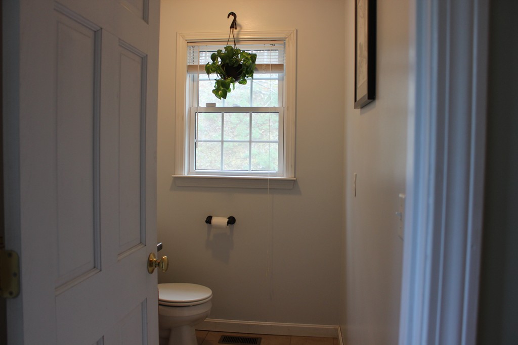 293 Bacon Road Henniker, NH 03242 - Photo 15 of 27