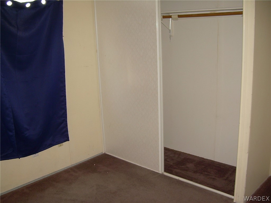3644 Eloy Road Golden Valley, AZ 86413 - Photo 23 of 35 a view of an empty room