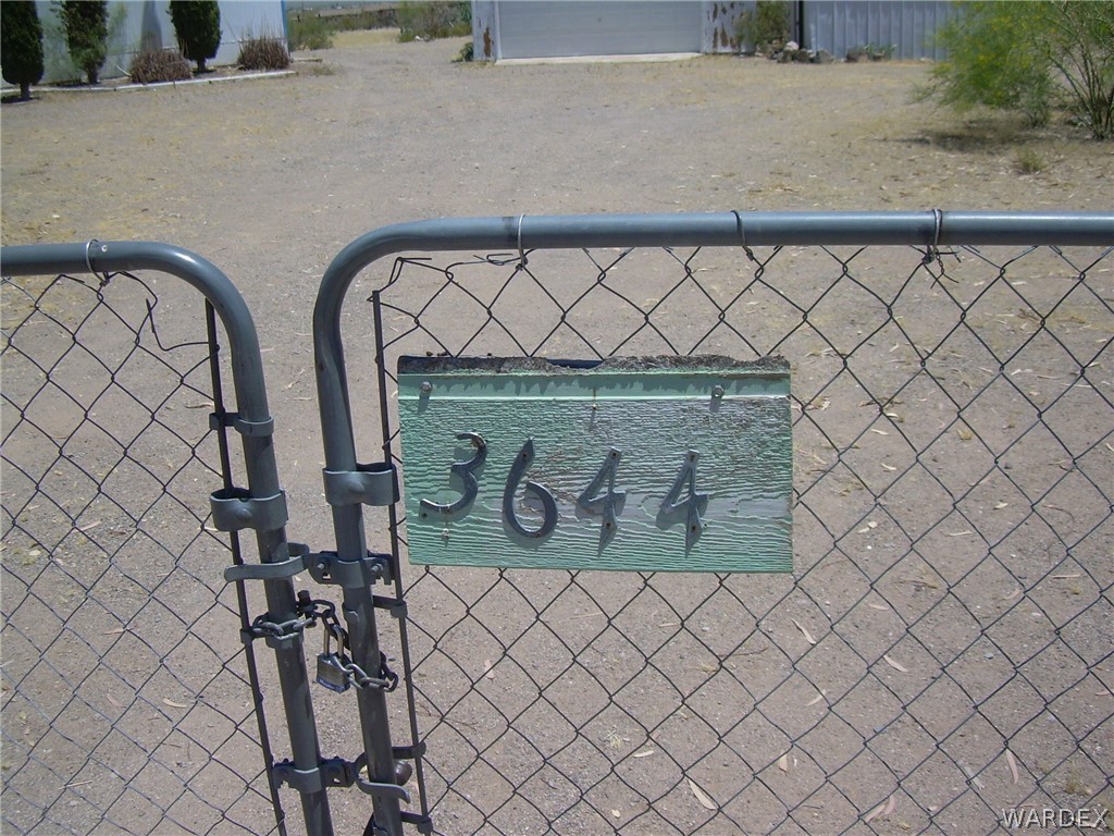 3644 Eloy Road Golden Valley, AZ 86413 - Photo 3 of 35