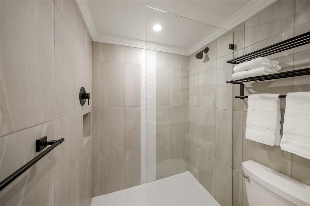 116 Pass Key Road, Unit 116 Sarasota, FL 34242 - Photo 25 of 52