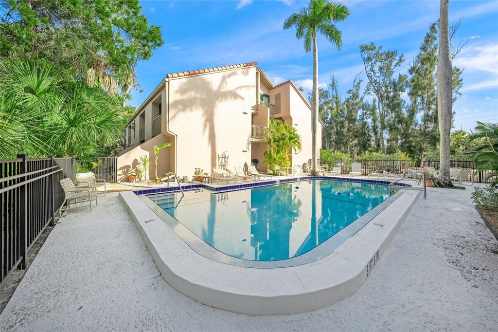 116 Pass Key Road, Unit 116 Sarasota, FL 34242 - Photo 4 of 52