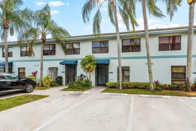 $2,750 | 9112 Southwest 21st Court, Unit E, Boca Raton, FL 33428