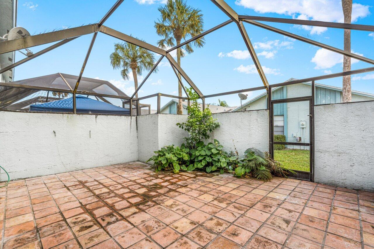 9112 Southwest 21st Court, Unit E Boca Raton, FL 33428 - Photo 21 of 23 023-9112Southwest21stCourt-BocaRaton-FL-