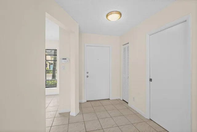 $2,750 | 9112 Southwest 21st Court, Unit E, Boca Raton, FL 33428