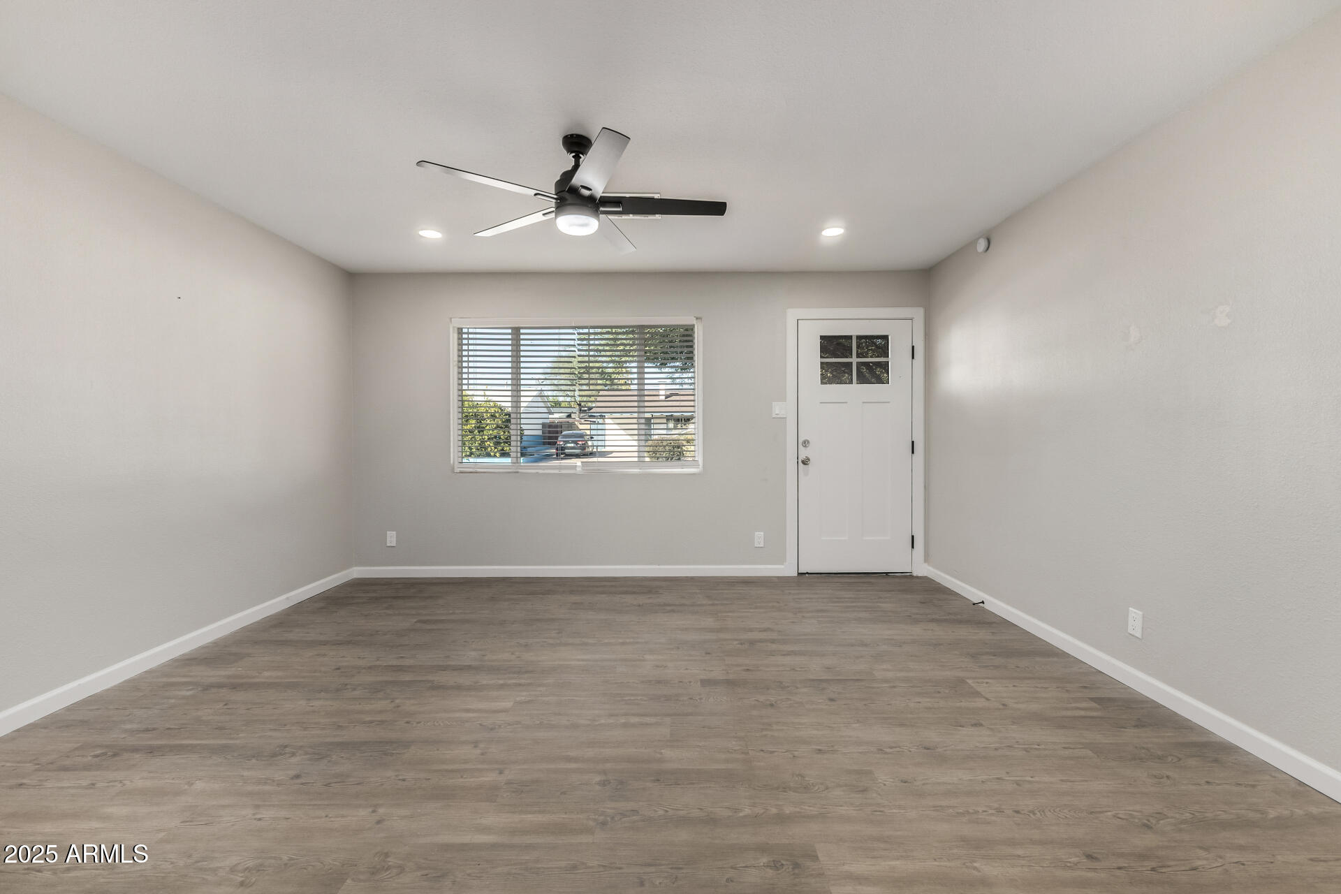 331 East Pierce Street Tempe, AZ 85288 - Photo 8 of 37 a view of an empty room with a window