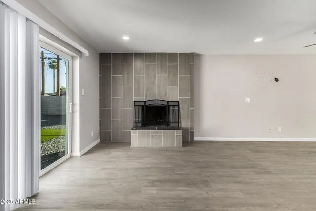 a view of a livingroom with a fireplace