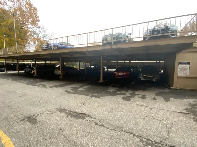 $58,900 | 2277 Union Avenue, Unit 304, Memphis, TN 38104