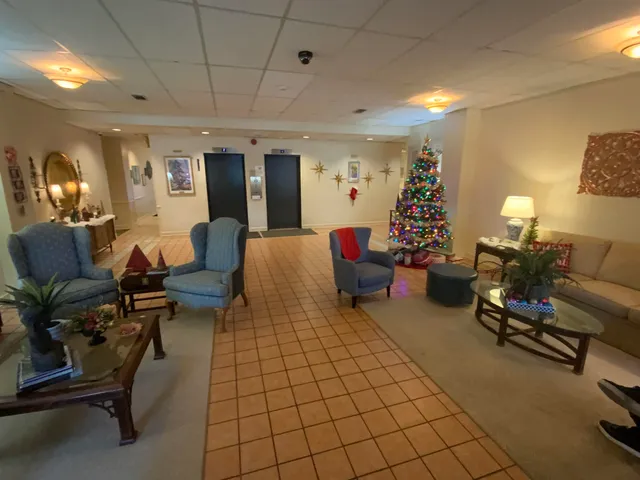 $58,900 | 2277 Union Avenue, Unit 304, Memphis, TN 38104