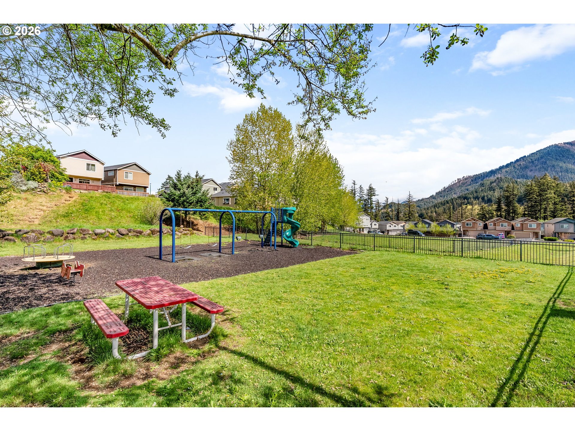 1262 Windsong Drive Cascade Locks, OR 97014 - Photo 25 of 33