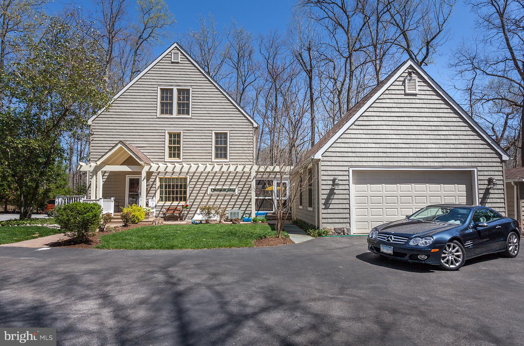 3179 Rolling Road Edgewater, MD 21037 - Photo 3 of 30 Exterior (Rear)