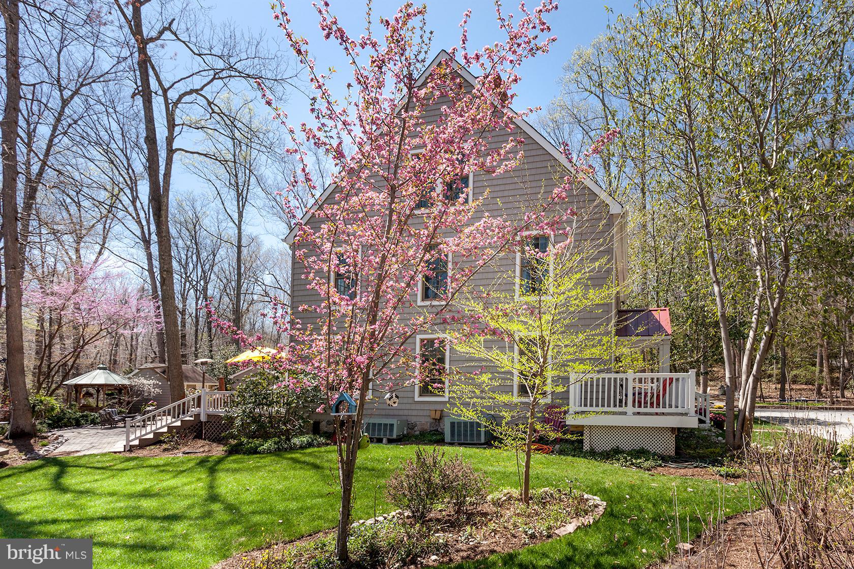 3179 Rolling Road Edgewater, MD 21037 - Photo 4 of 30 Exterior (Rear)