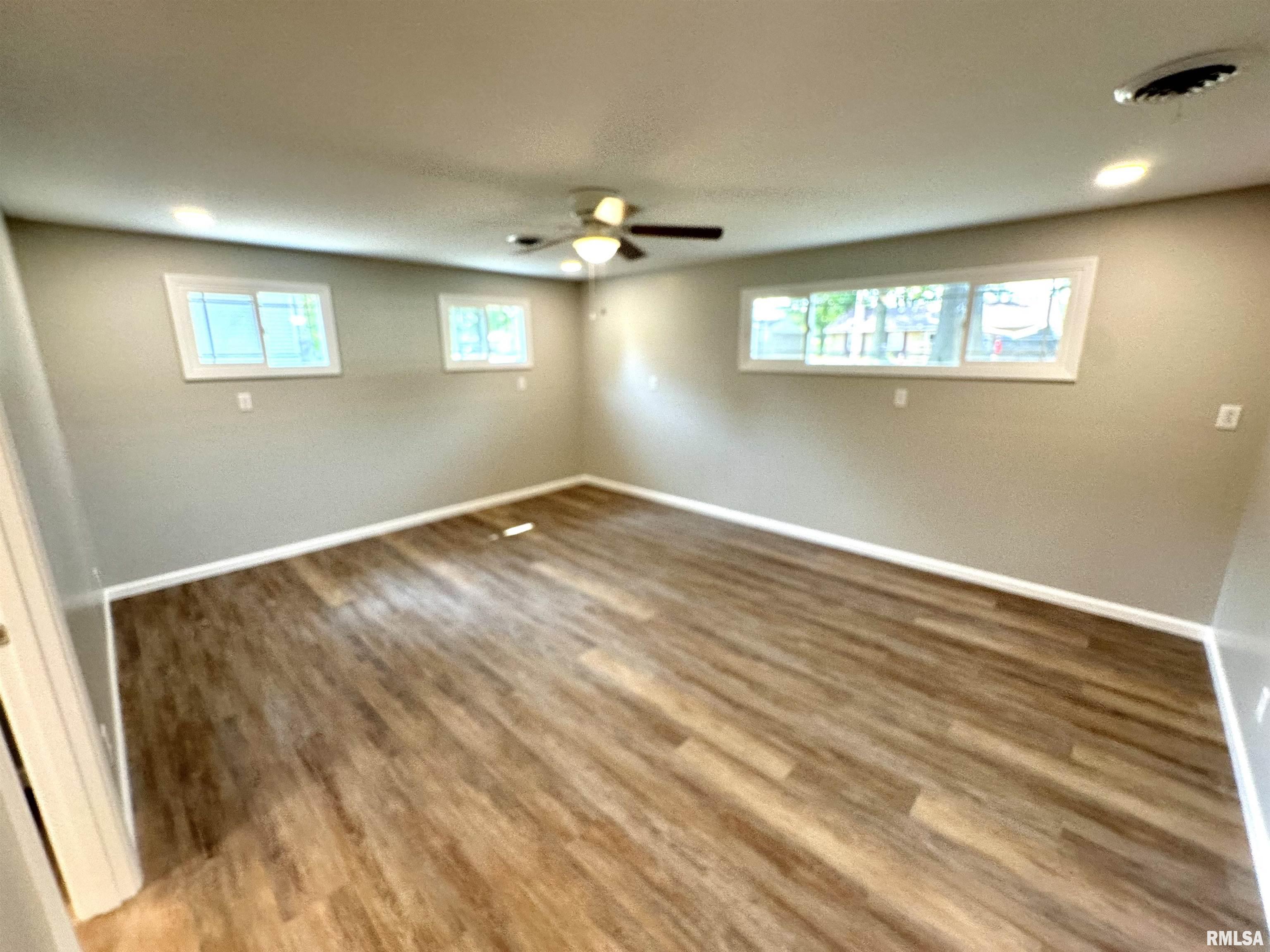 119 Randolph Drive Centralia, IL 62801 - Photo 6 of 14