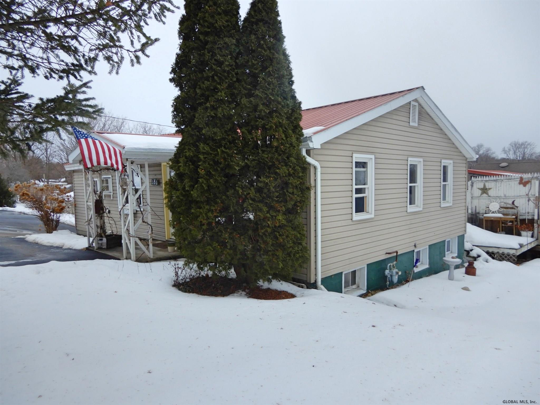 181 New Turnpike Road Troy, NY 12182 - Photo 2 of 21 Photo 2