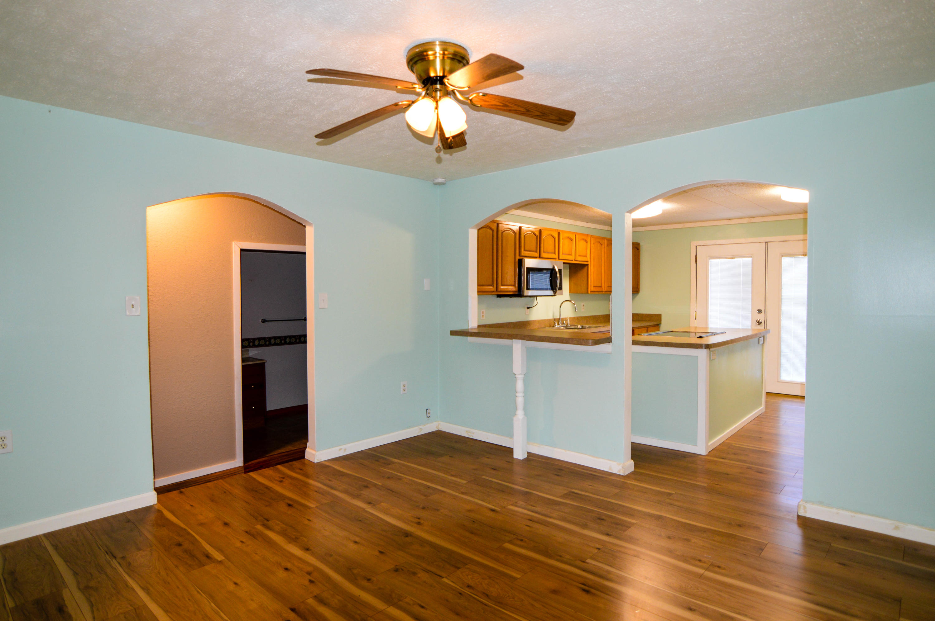 806 Cemetery Road Oliver Springs, TN 37840 - Photo 14 of 39 Dining Room
