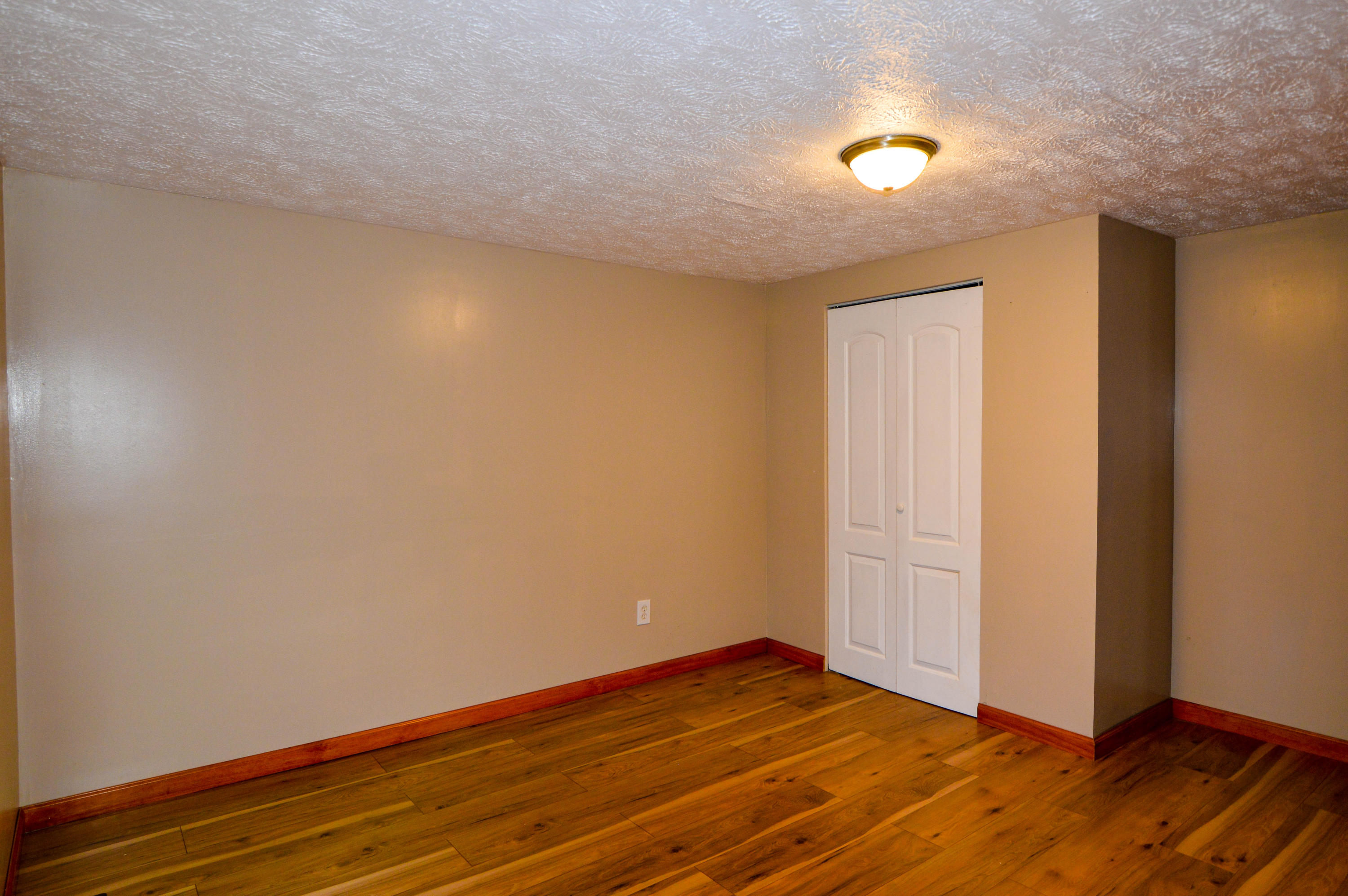 806 Cemetery Road Oliver Springs, TN 37840 - Photo 23 of 39 Bedroom 3