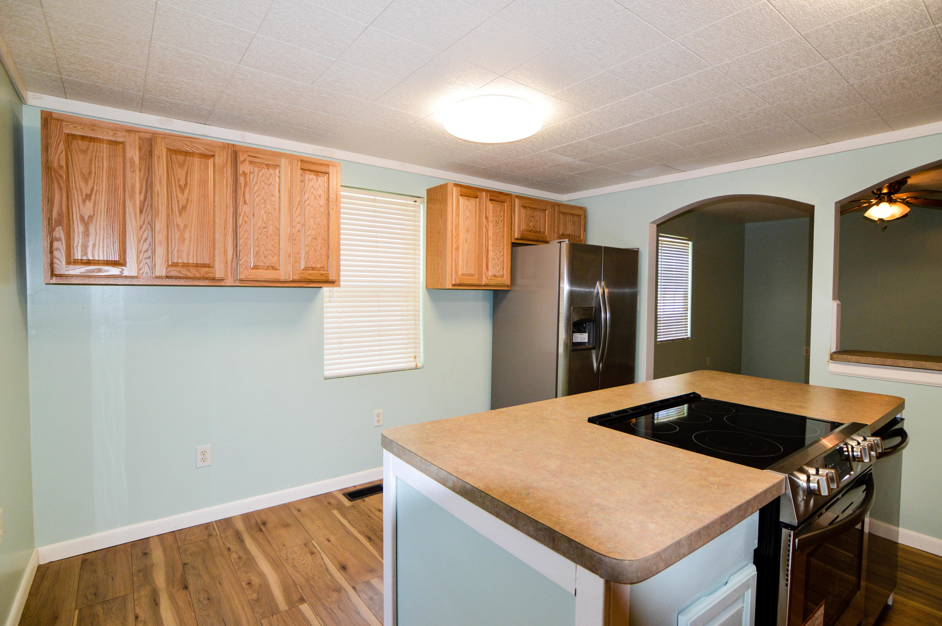 806 Cemetery Road Oliver Springs, TN 37840 - Photo 9 of 39 Kitchen