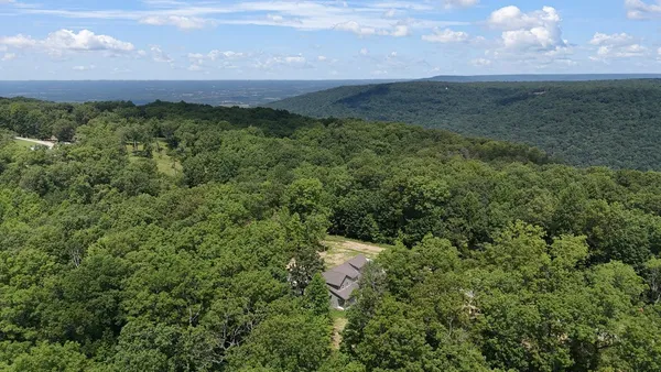 $650,000 | 80 Mountain Laurel Lane, Monteagle, TN 37356