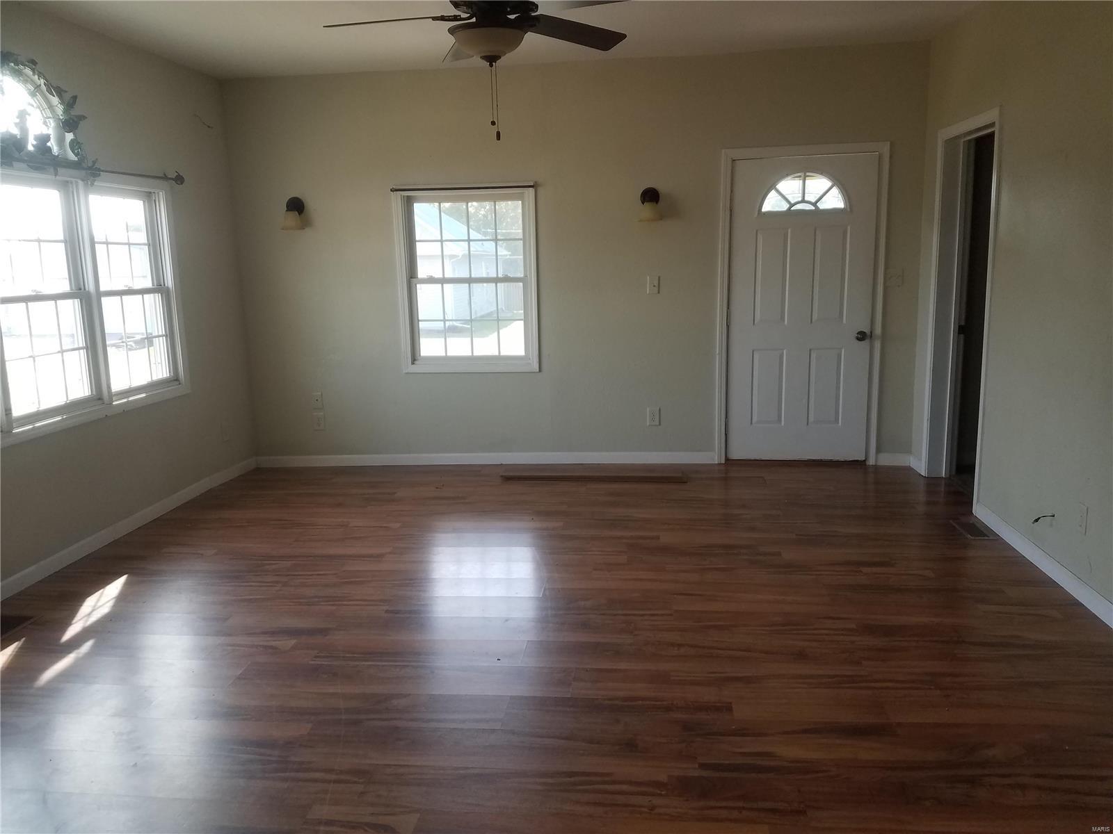 604 Maple Street Donnellson, IL 62019 - Photo 8 of 16 Gallery Image 8