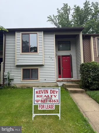 $2,375 | 527 Greenblades Court, Arnold, MD 21012