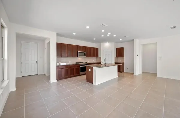$2,300 | 336 Rainbow Cactus Drive, Fort Worth, TX 76131