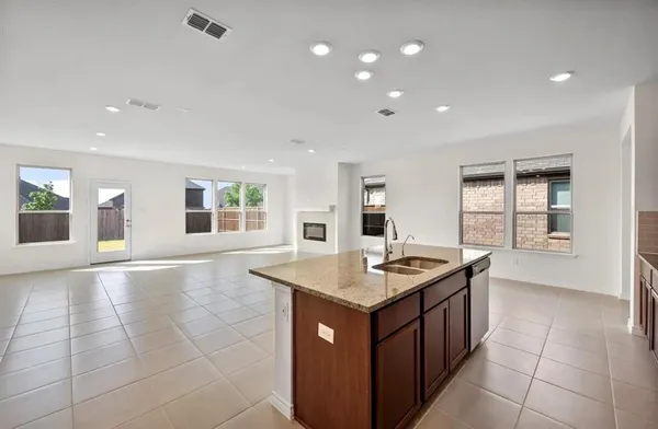 $2,300 | 336 Rainbow Cactus Drive, Fort Worth, TX 76131