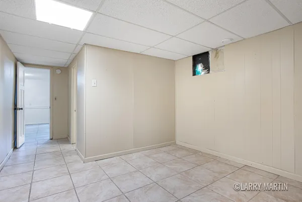 $400,000 | 944 Lancashire Court Southeast, Unit 946, Grand Rapids, MI 49508