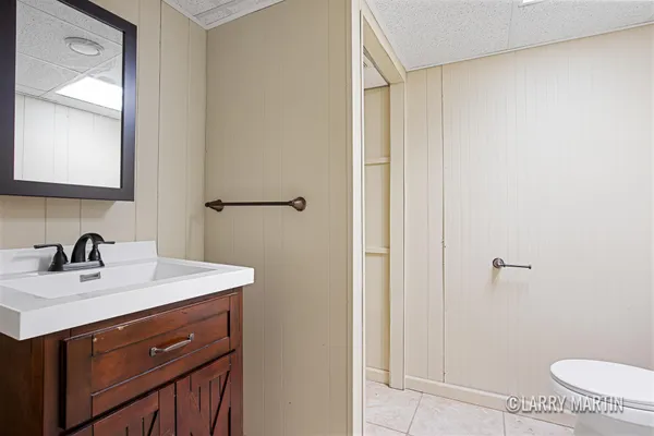 $400,000 | 944 Lancashire Court Southeast, Unit 946, Grand Rapids, MI 49508