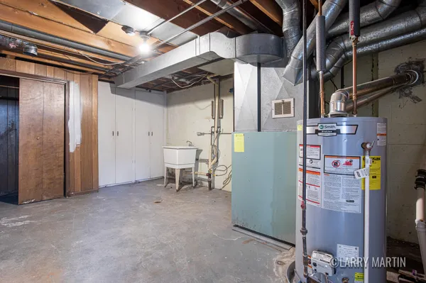 $400,000 | 944 Lancashire Court Southeast, Unit 946, Grand Rapids, MI 49508