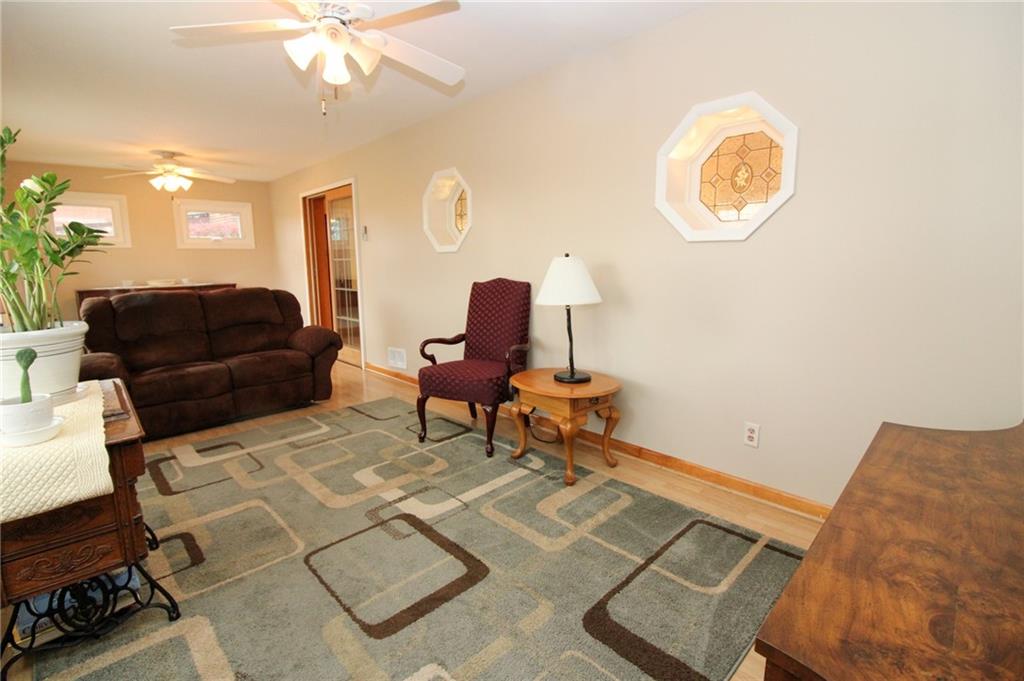 1211 Akehurst Road Pittsburgh, PA 15220 - Photo 17 of 36 Gallery Image 17