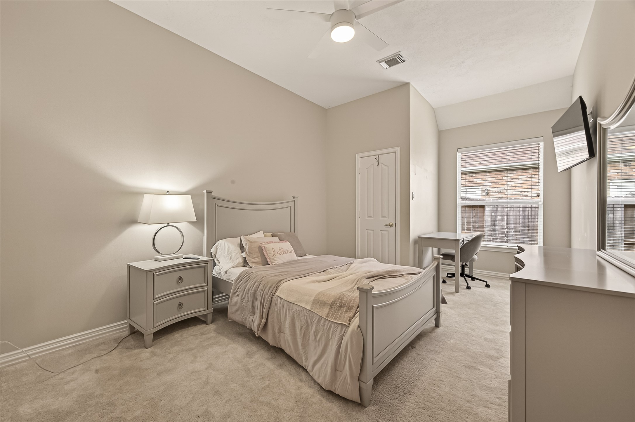 171 East Lansdowne Circle Spring, TX 77382 - Photo 19 of 26