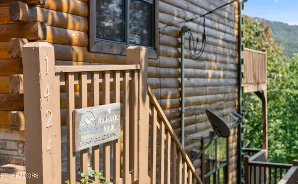 $975,000 | 1424 Rocky Top Way, Townsend, TN 37882