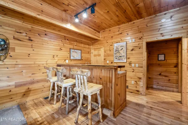 $975,000 | 1424 Rocky Top Way, Townsend, TN 37882