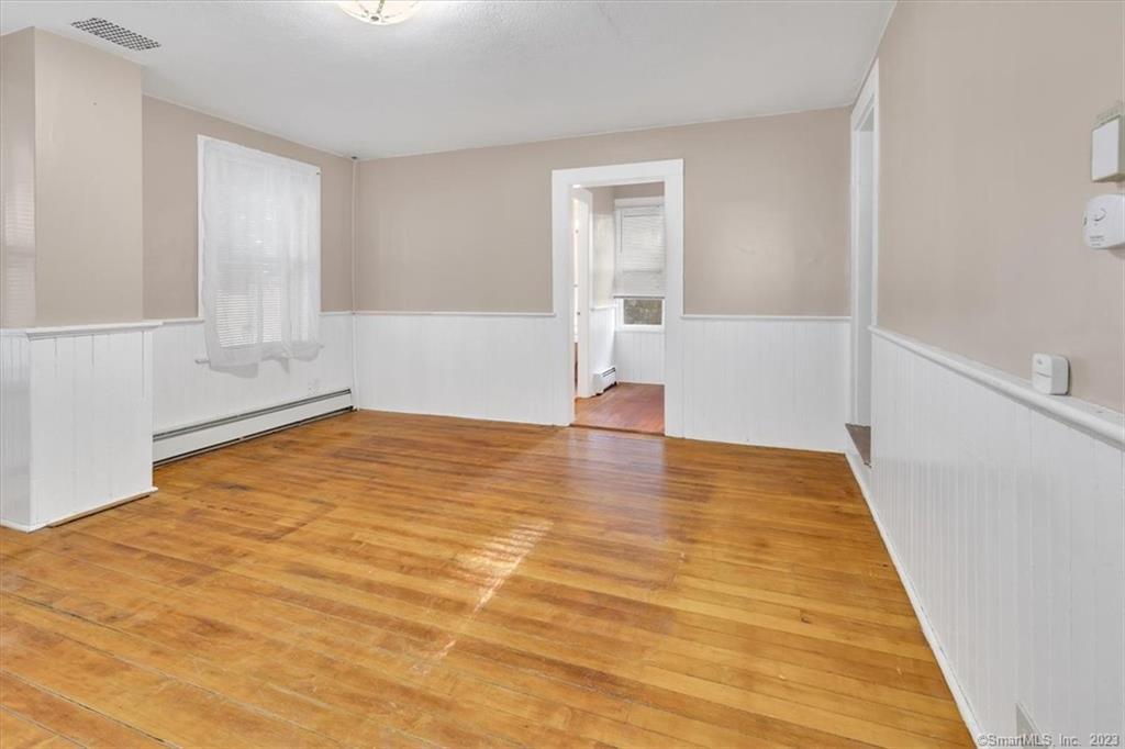 56 Winter Street Manchester, CT 06040 - Photo 5 of 36