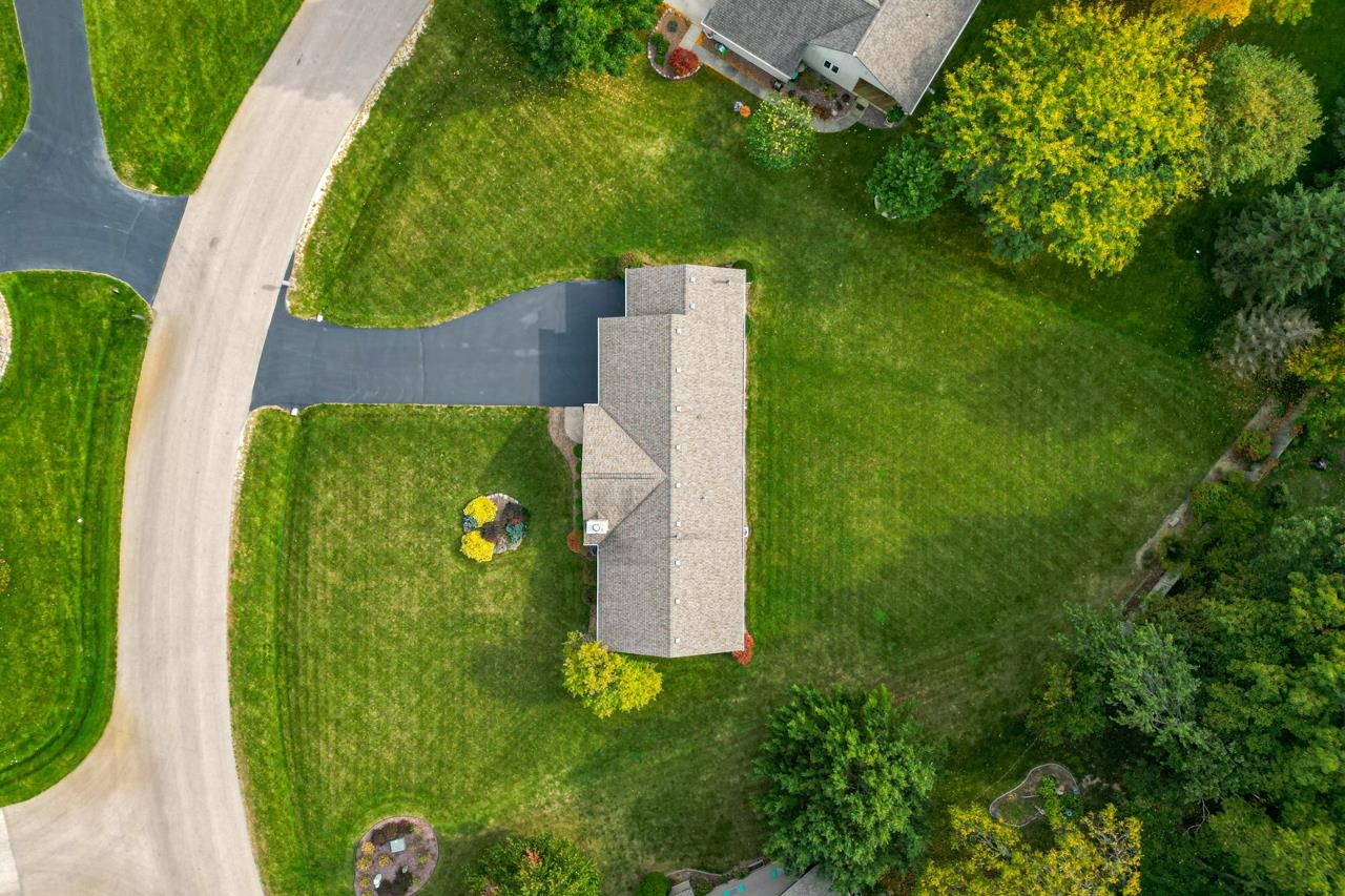 625 Waco Way Poplar Grove, IL 61065 - Photo 4 of 34 an aerial view of a house