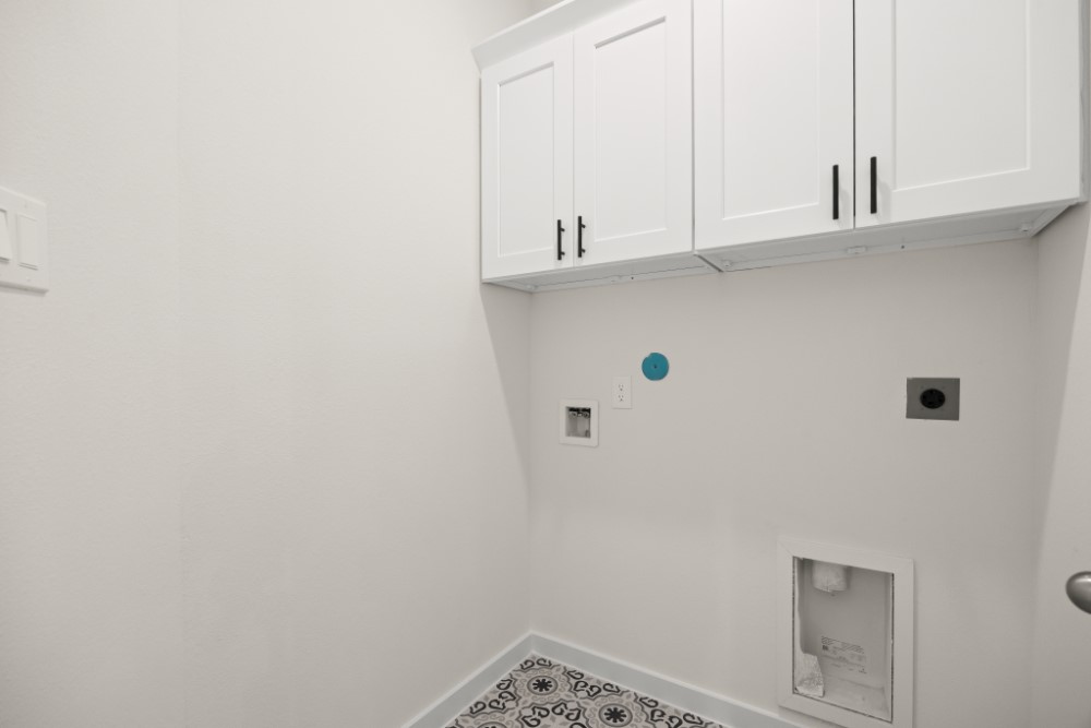 8311 Amber Summit Lane Angleton, TX 77515 - Photo 8 of 14 a view of cabinets