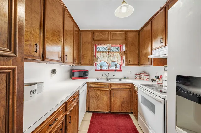 $213,500 | 3302 Oregon Trail, Bryan, TX 77803