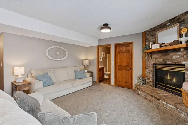 $525,000 | 16862 Illinois Avenue, Lakeville, MN 55044