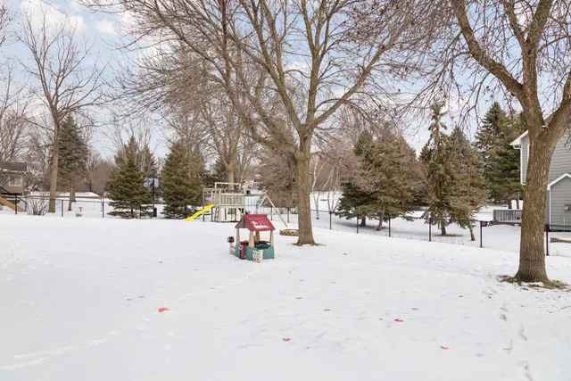 $525,000 | 16862 Illinois Avenue, Lakeville, MN 55044