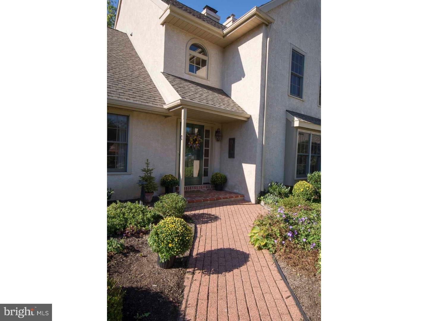 440 Waynesbrooke Road Berwyn, PA 19312 - Photo 22 of 23 Front Yard