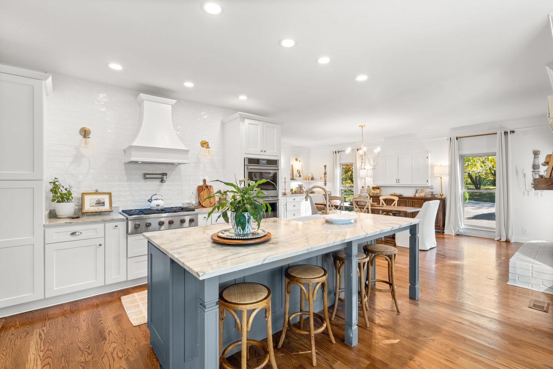 405 Ridge View Court Franklin, TN 37067 - Photo 3 of 55