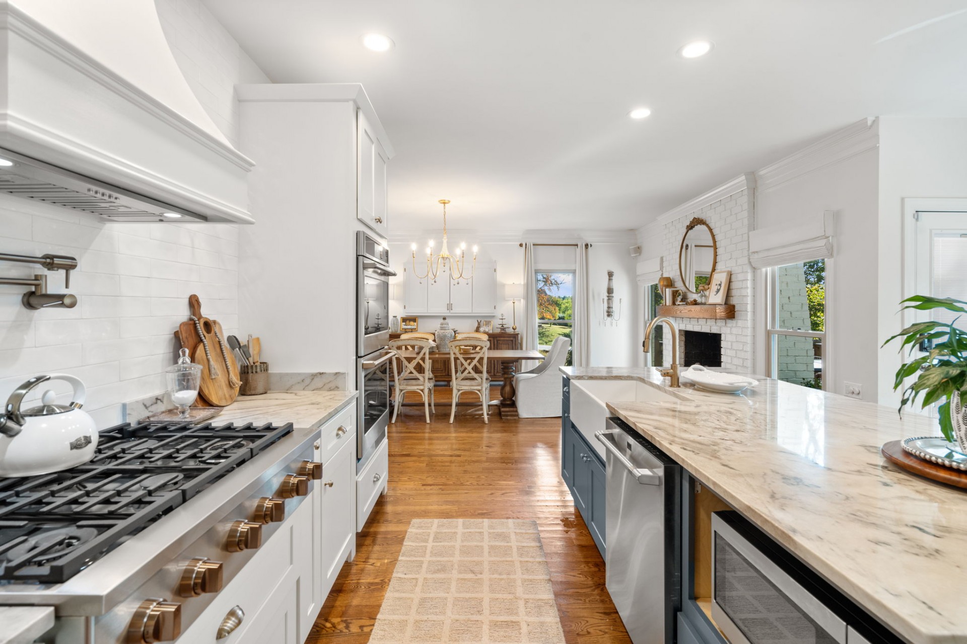 405 Ridge View Court Franklin, TN 37067 - Photo 4 of 55