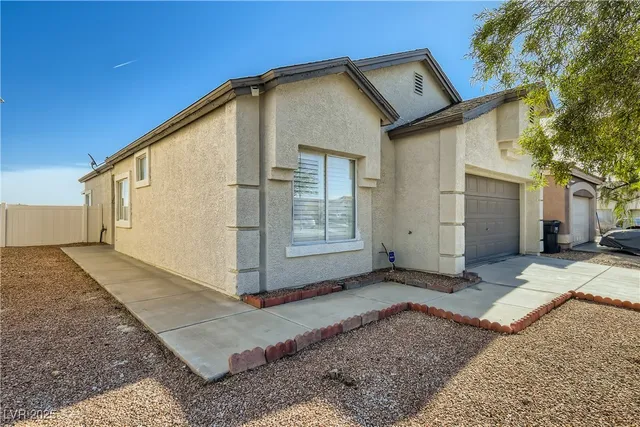 $1,760 | 2726 Wood Drift Street, North Las Vegas, NV 89030