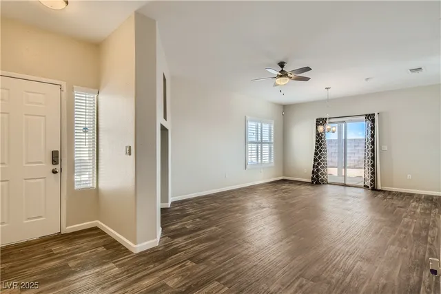 $1,760 | 2726 Wood Drift Street, North Las Vegas, NV 89030