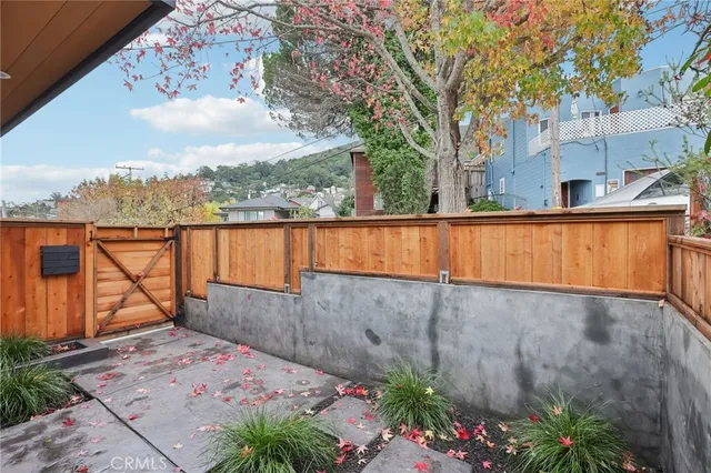 $2,390,000 | 526 Klamath Street, Brisbane, CA 94005