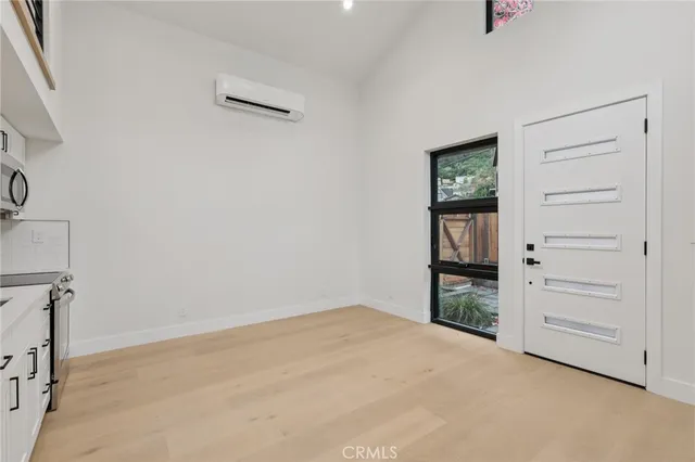 $2,390,000 | 526 Klamath Street, Brisbane, CA 94005