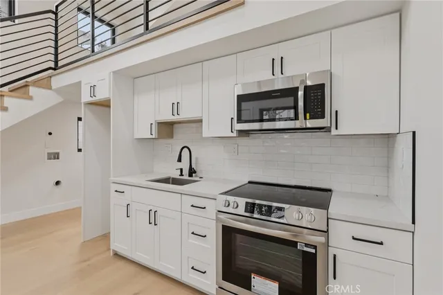 $2,390,000 | 526 Klamath Street, Brisbane, CA 94005