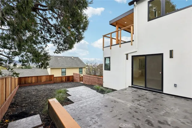 $2,390,000 | 526 Klamath Street, Brisbane, CA 94005