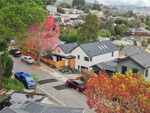 $2,390,000 | 526 Klamath Street, Brisbane, CA 94005