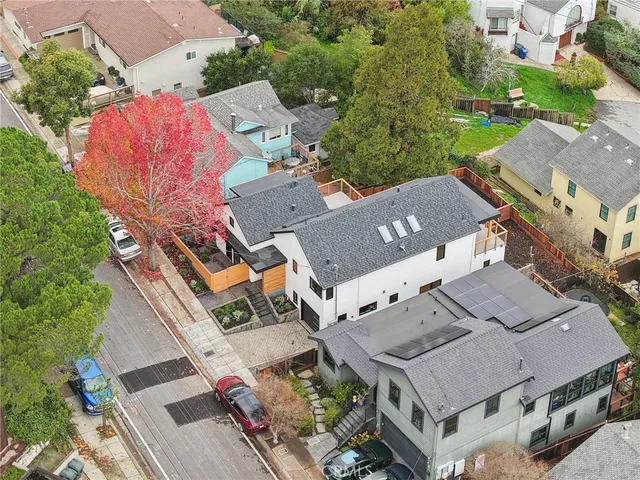 $2,390,000 | 526 Klamath Street, Brisbane, CA 94005