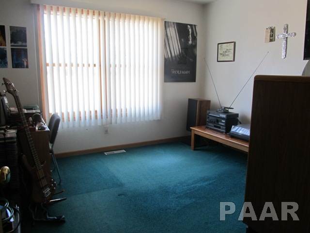 16161 Furrow Road Pekin, IL 61554 - Photo 8 of 15